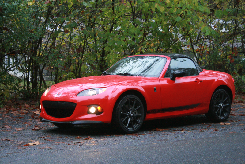 Illustration for article titled 2014 Mazda MX-5 Miata Club Edition: The Jalopnik Review